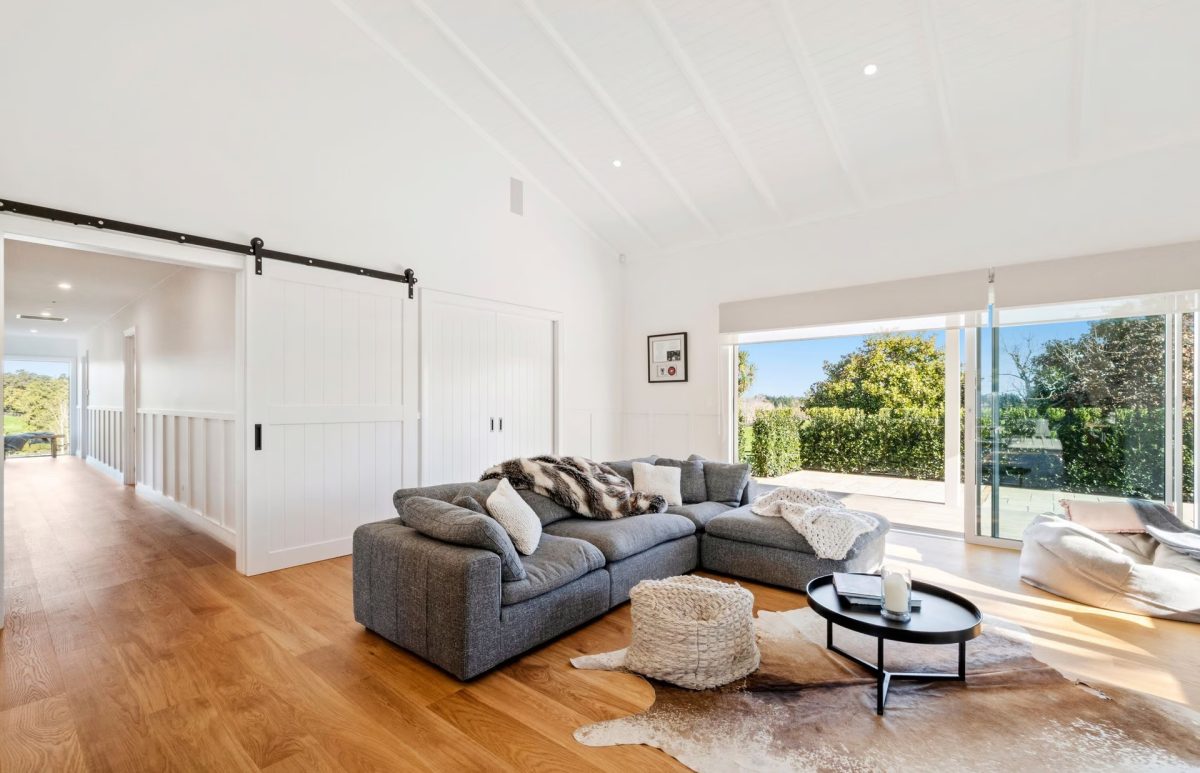 Karaka-country-home-harrison-lane-2-1200x773